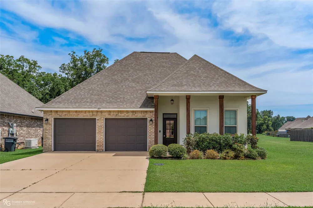 457 Mangrove Lane Bossier City, LA 71111