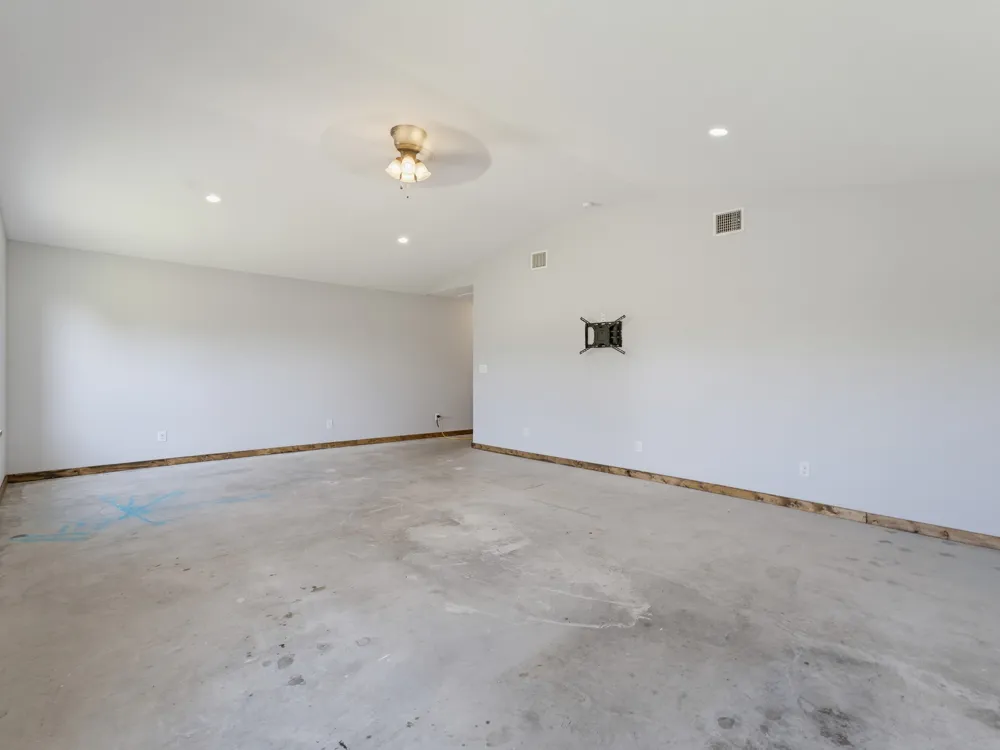 205 County Road 1794 Sunset, TX 76270