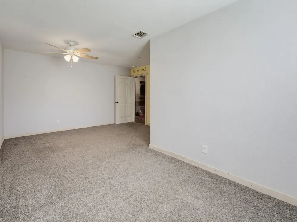 205 County Road 1794 Sunset, TX 76270