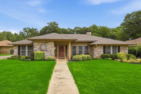 2816 Creekwood Drive