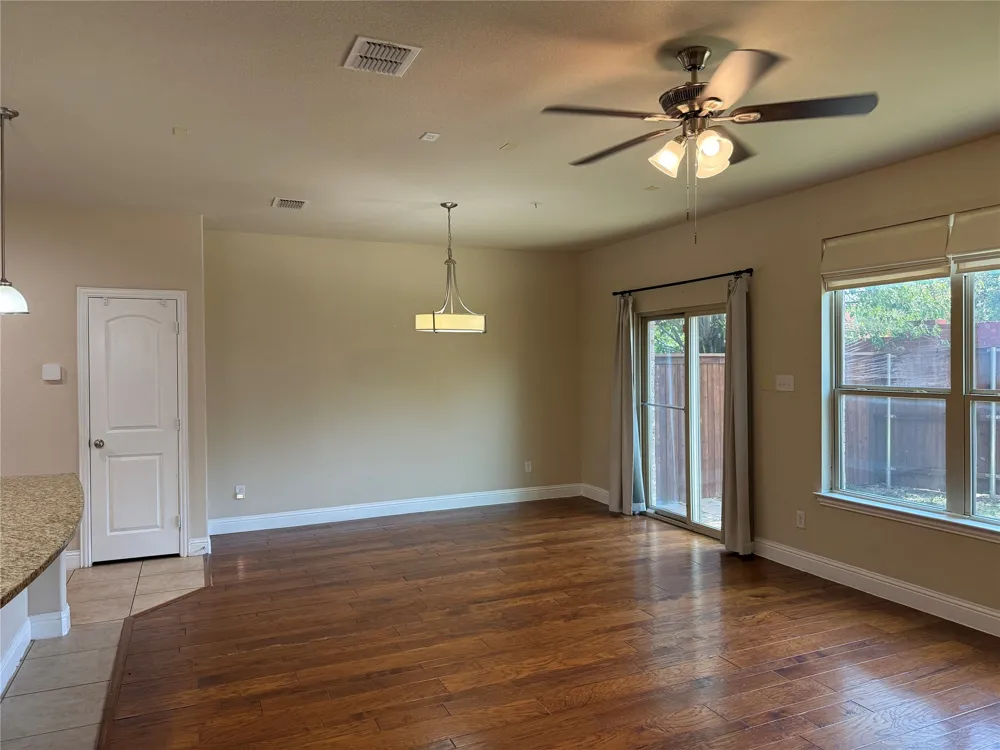 2610 Jackson Drive Lewisville, TX 75067