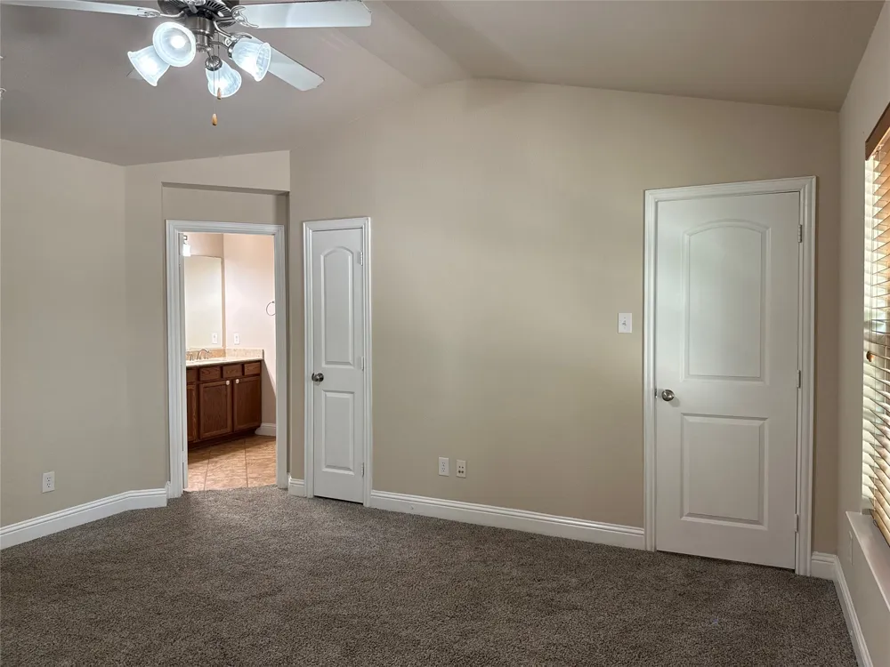 2610 Jackson Drive Lewisville, TX 75067