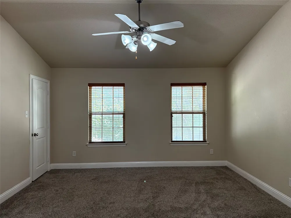 2610 Jackson Drive Lewisville, TX 75067