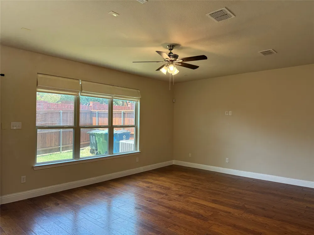 2610 Jackson Drive Lewisville, TX 75067