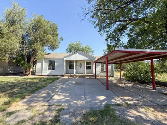 937 E 16th Street Colorado City, TX 79512