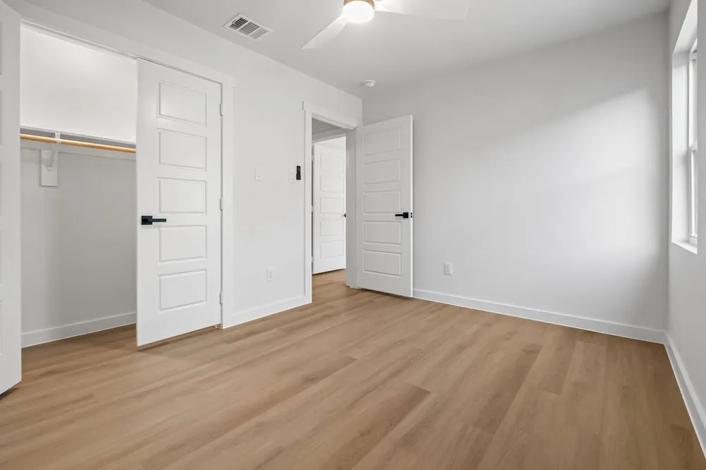 707 Hilltop Drive Irving, TX 75060