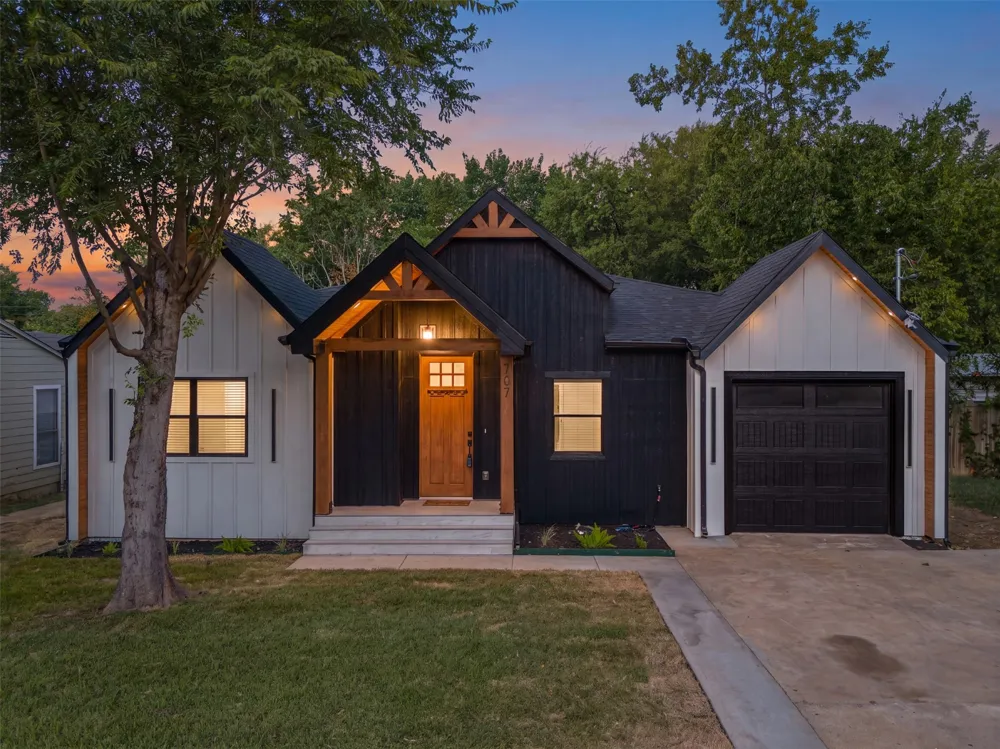707 Hilltop Drive Irving, TX 75060