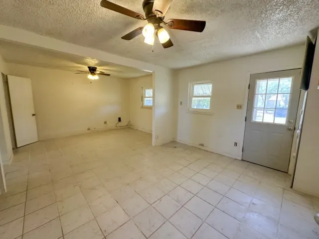 804 Columbia Street Stamford, TX 79553