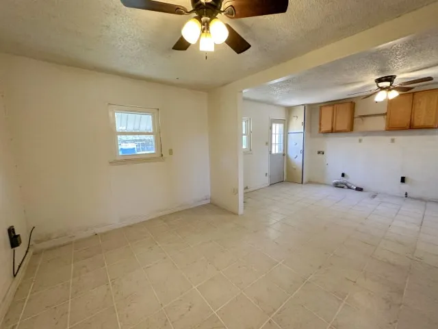 804 Columbia Street Stamford, TX 79553