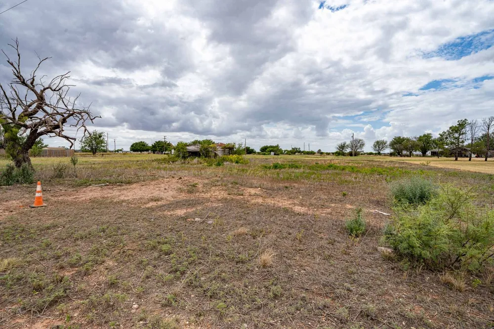 1 Monroe Ave Sagerton, TX 79548