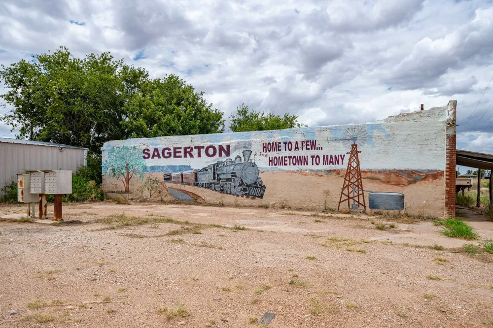 1 Monroe Ave Sagerton, TX 79548