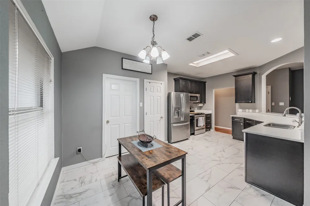 137 Roberts Drive Saginaw, TX 76179