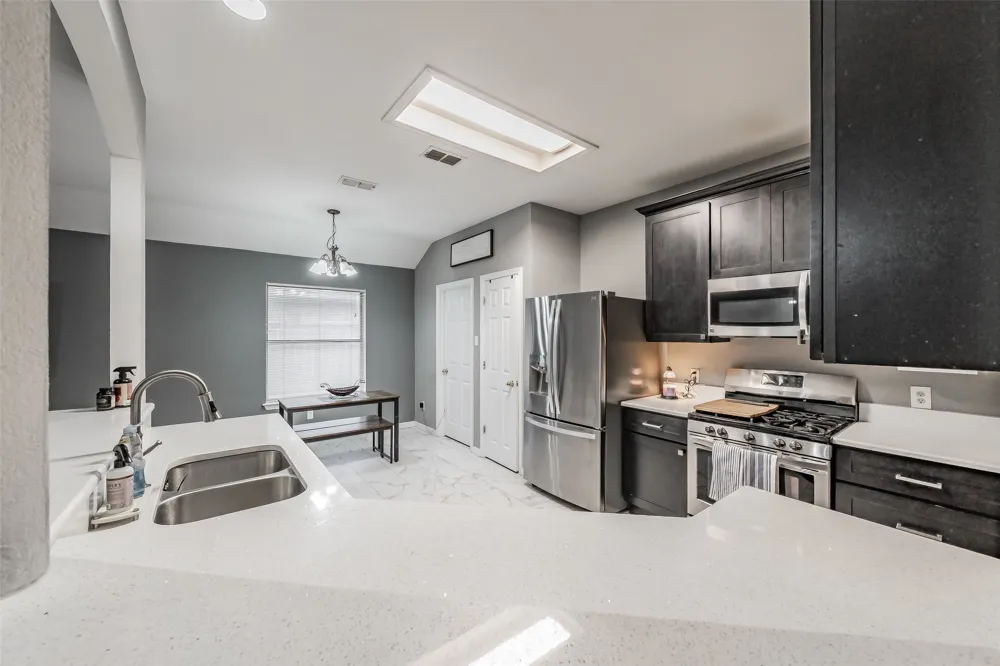 137 Roberts Drive Saginaw, TX 76179