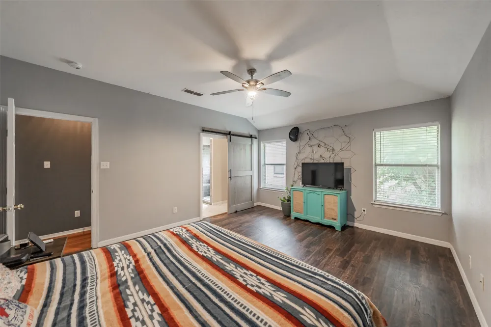 137 Roberts Drive Saginaw, TX 76179
