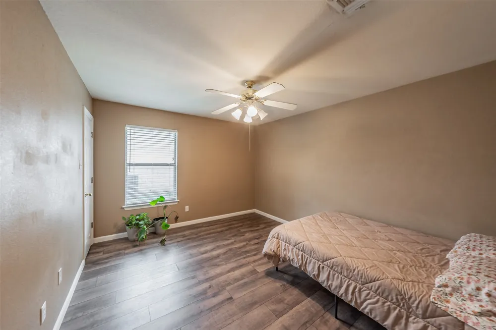 137 Roberts Drive Saginaw, TX 76179