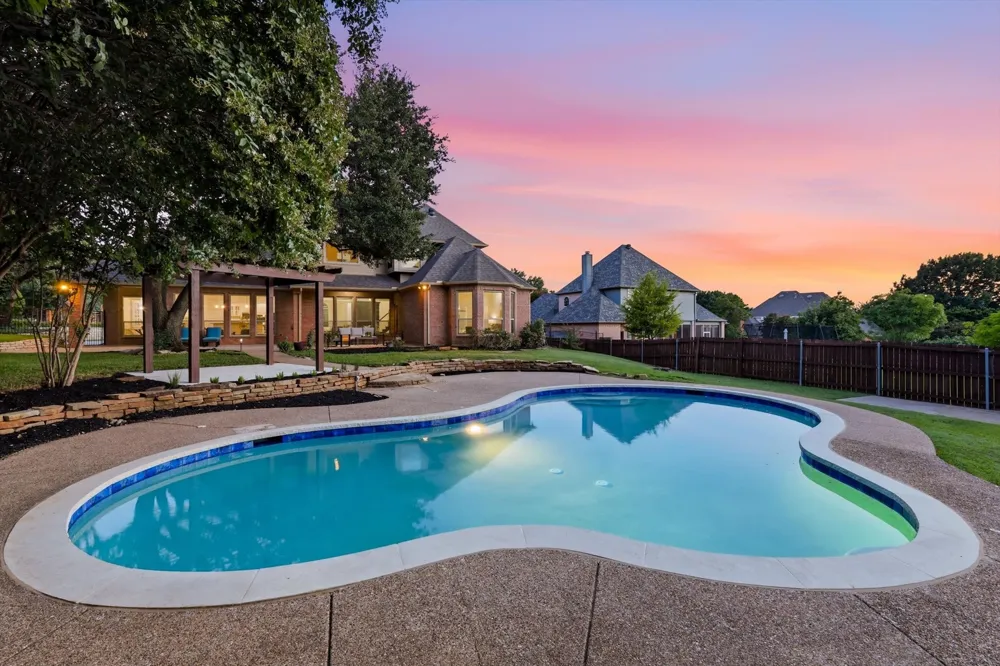 614 Llano Court Southlake, TX 76092