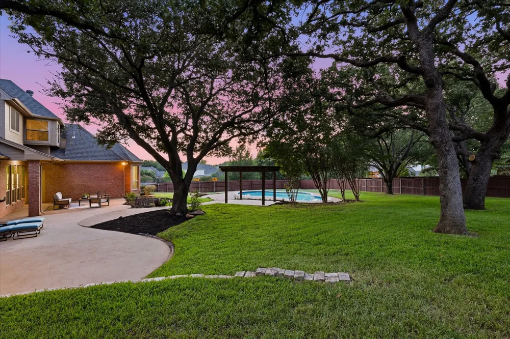 614 Llano Court Southlake, TX 76092