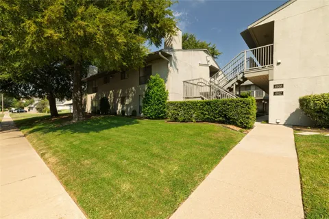 4920 Byers Avenue #B
