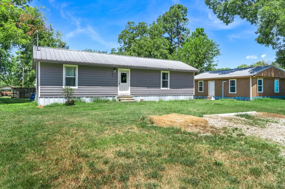 195 Wood Street Emory, TX 75440