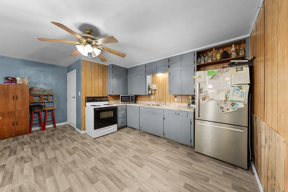 195 Wood Street Emory, TX 75440