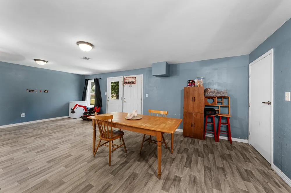 195 Wood Street Emory, TX 75440