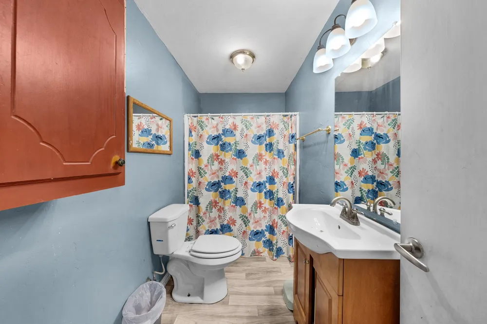 195 Wood Street Emory, TX 75440