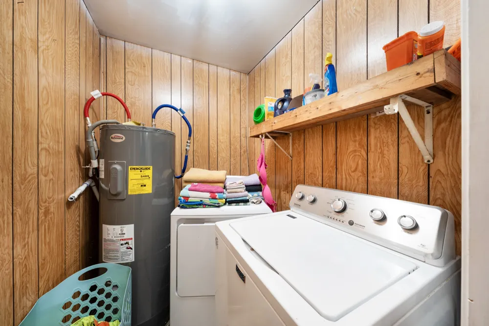 195 Wood Street Emory, TX 75440