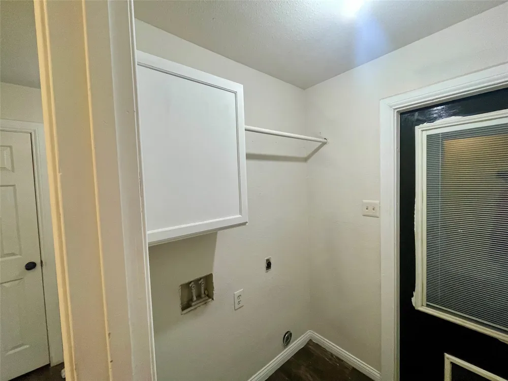625 Main Street Roanoke, TX 76262