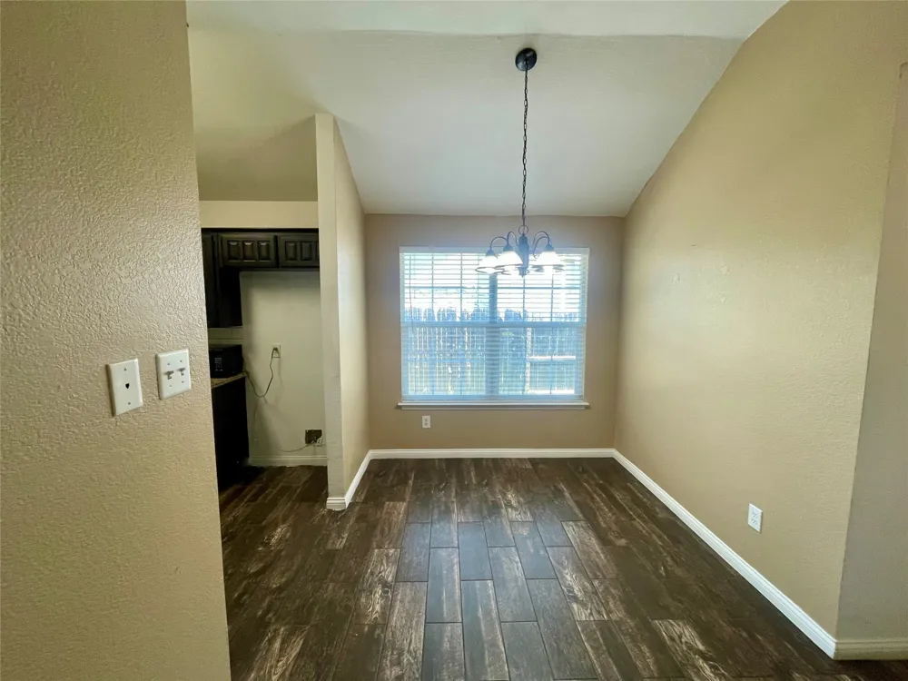 625 Main Street Roanoke, TX 76262
