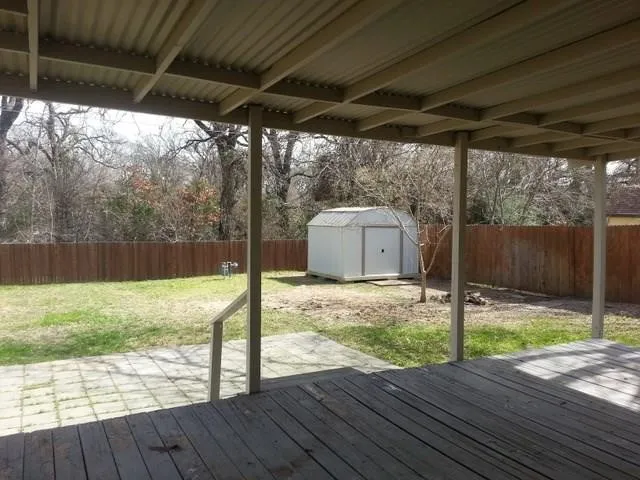 4412 Central Lane Balch Springs, TX 75180