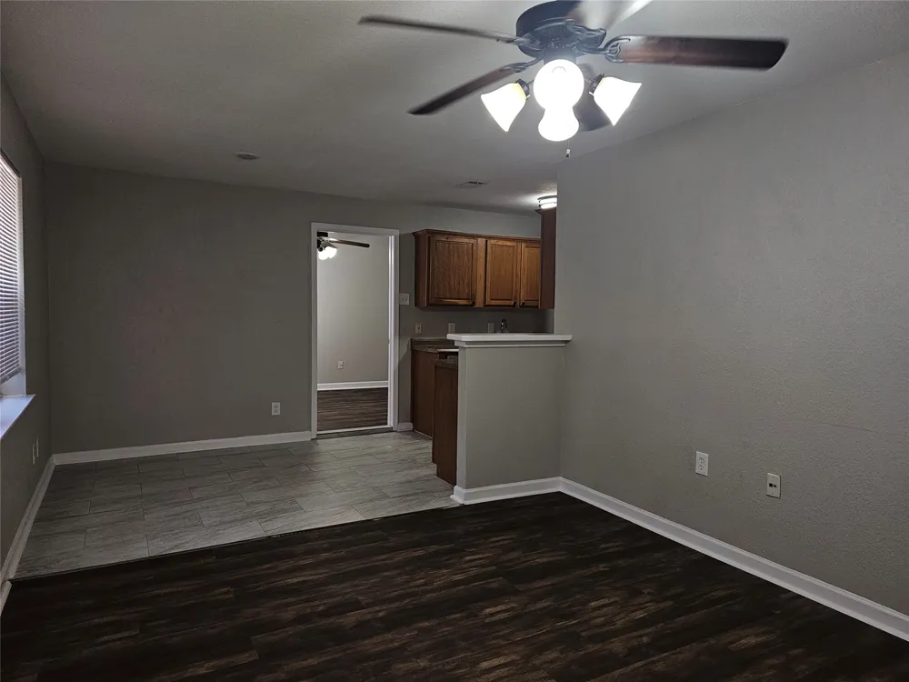 4412 Central Lane Balch Springs, TX 75180