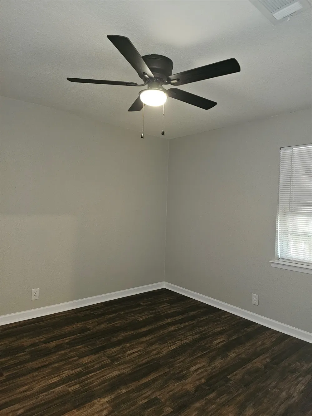 4412 Central Lane Balch Springs, TX 75180