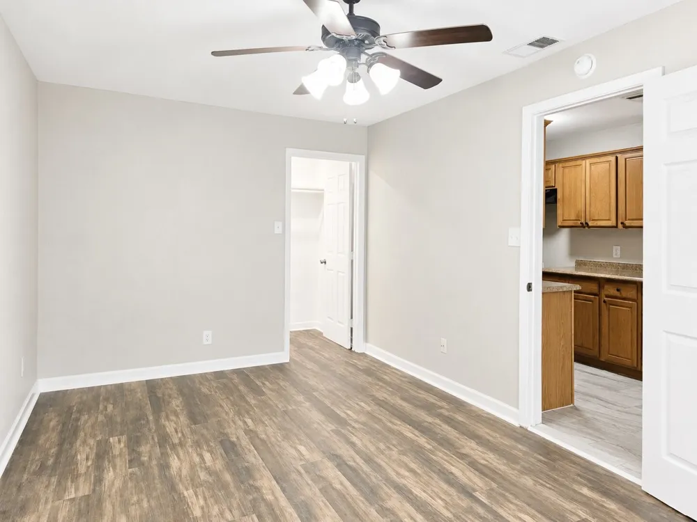 4412 Central Lane Balch Springs, TX 75180