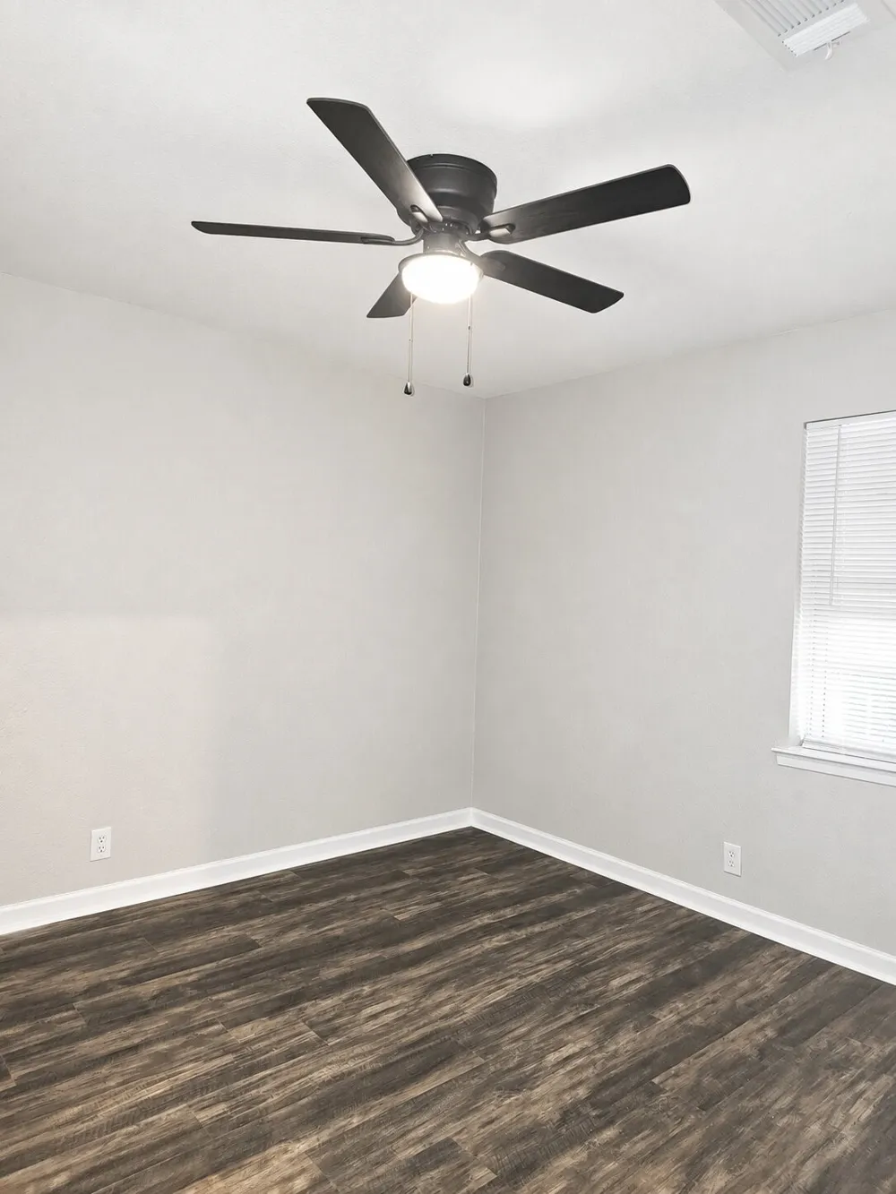 4412 Central Lane Balch Springs, TX 75180