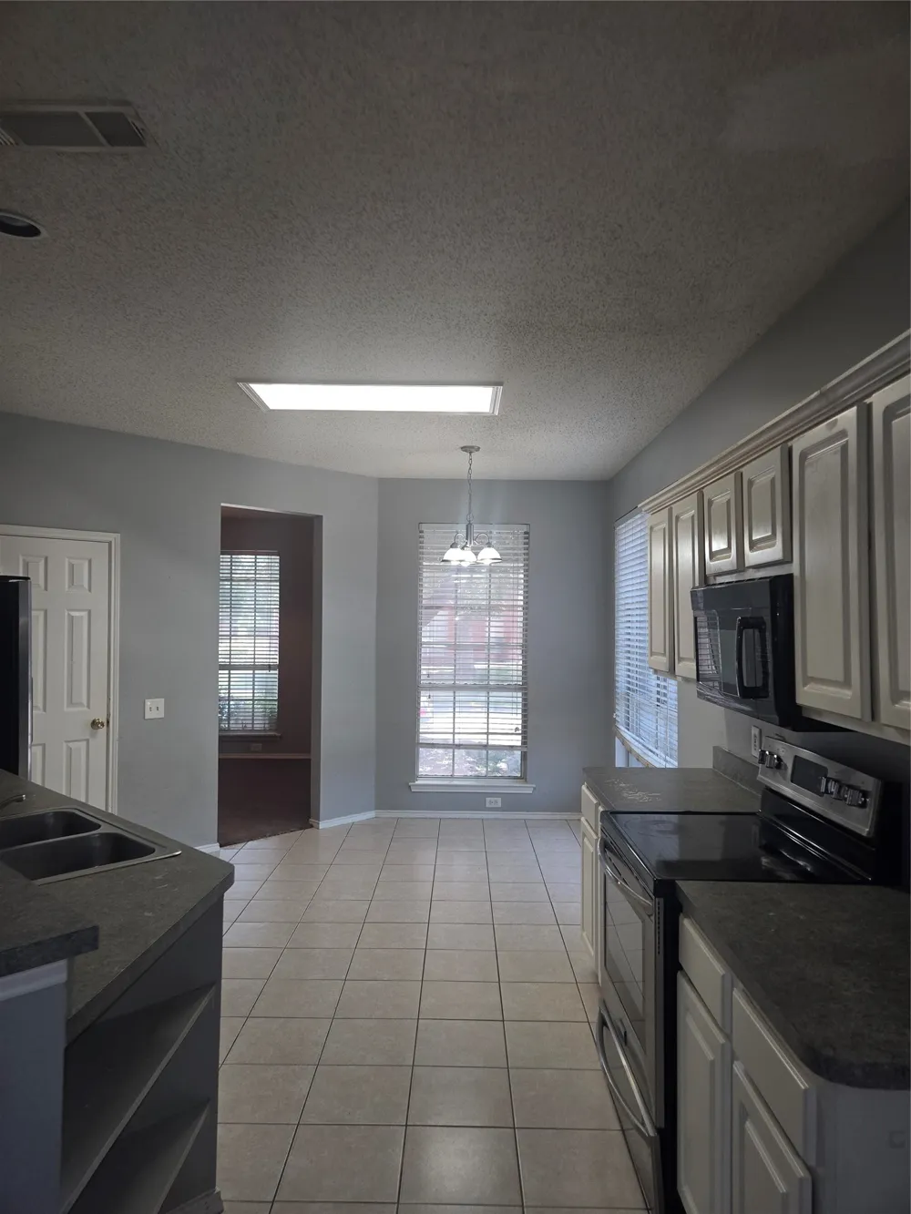1100 Raleigh Drive Lewisville, TX 75077