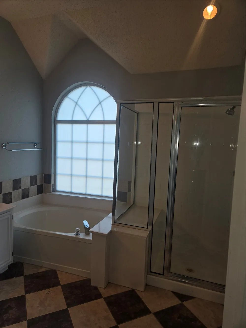 1100 Raleigh Drive Lewisville, TX 75077