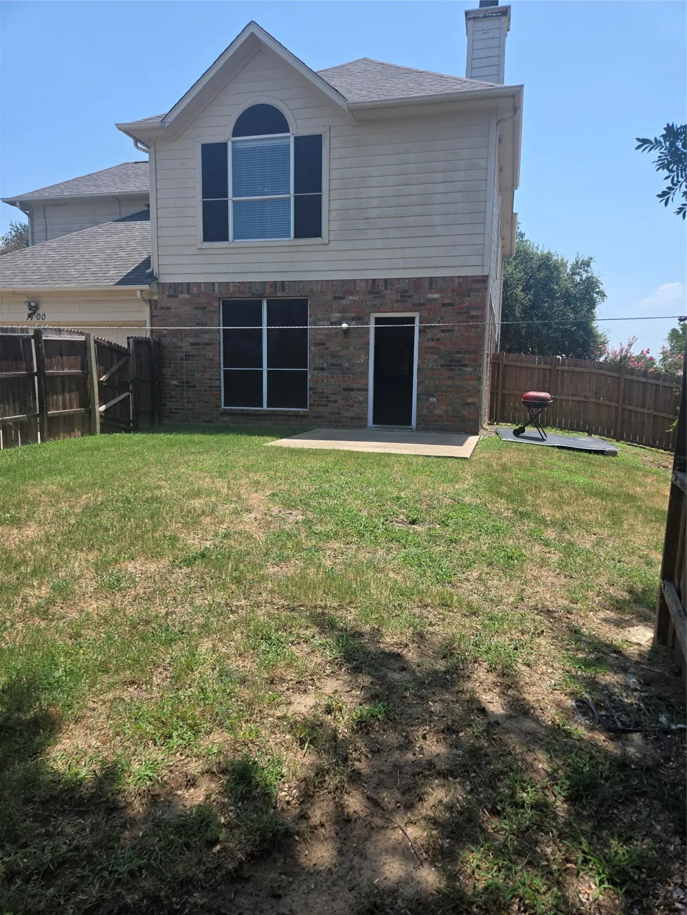 1100 Raleigh Drive Lewisville, TX 75077