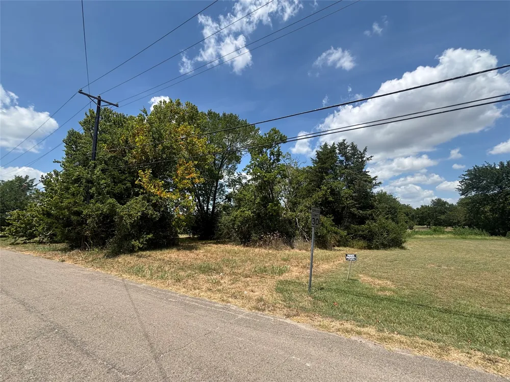 406 Neal Street Commerce, TX 75428