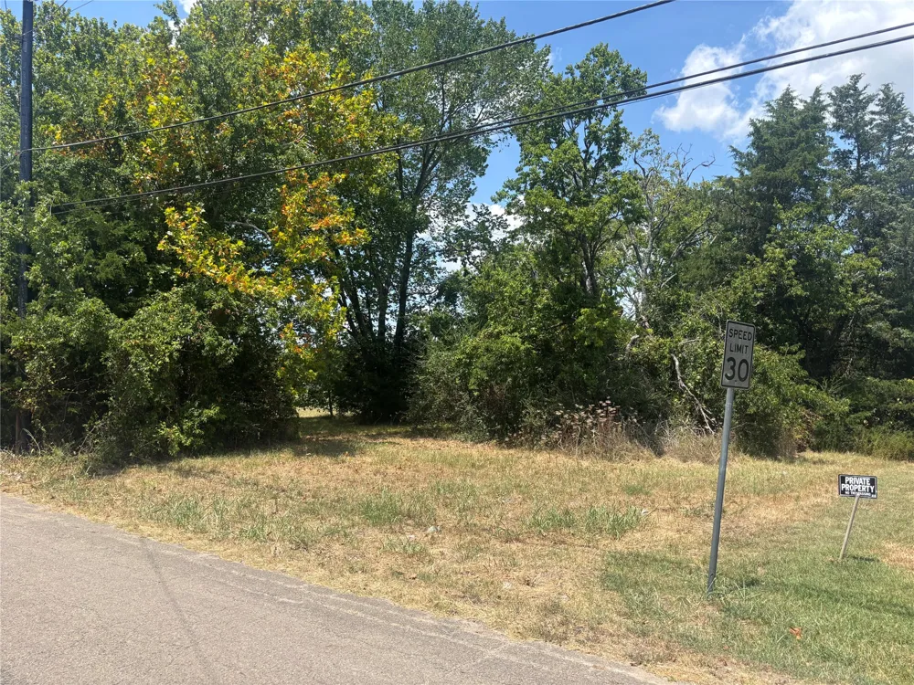 406 Neal Street Commerce, TX 75428