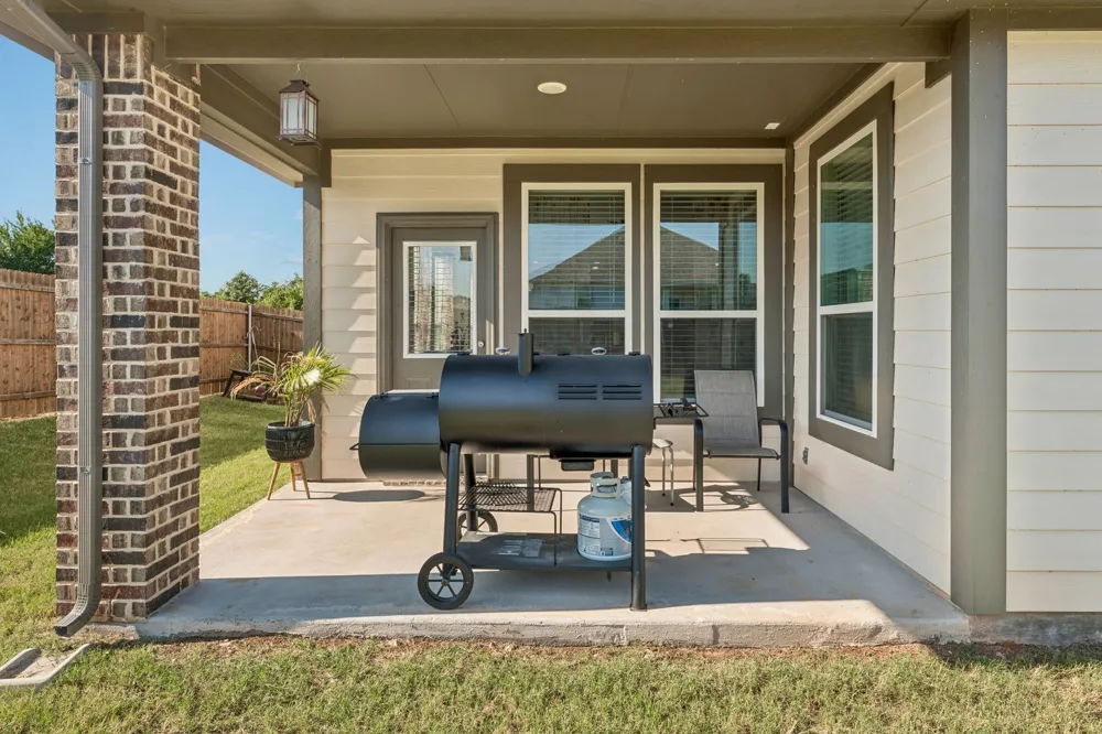 772 Brookside Drive Springtown, TX 76082
