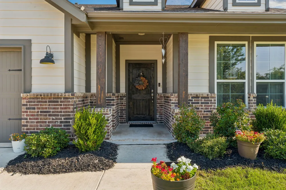 772 Brookside Drive Springtown, TX 76082
