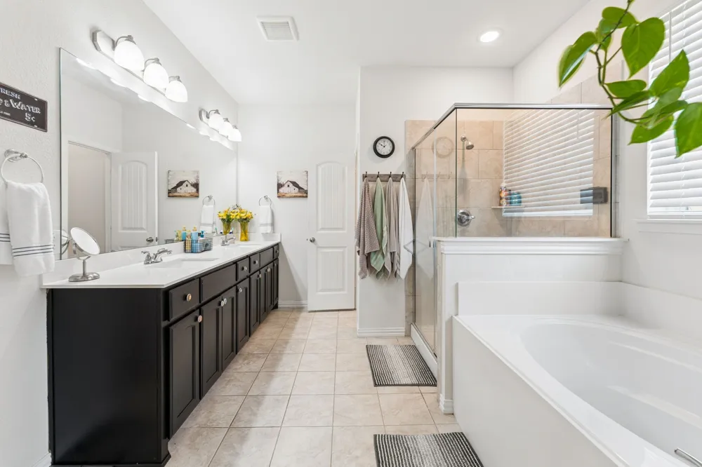772 Brookside Drive Springtown, TX 76082
