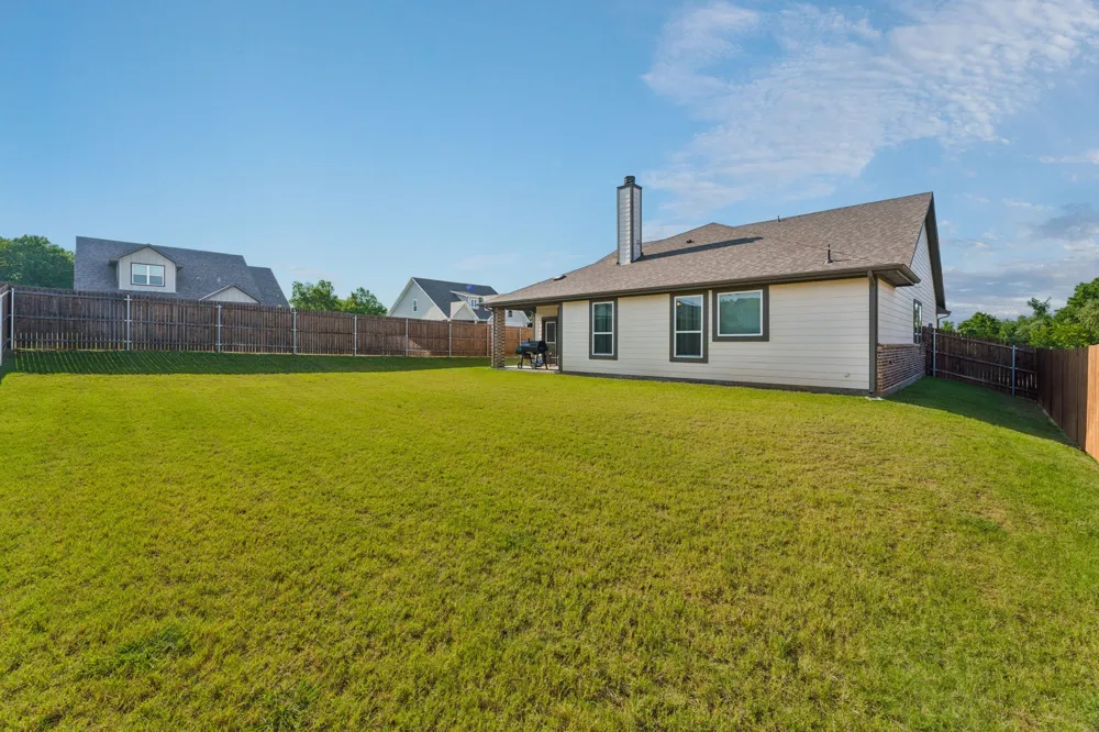 772 Brookside Drive Springtown, TX 76082