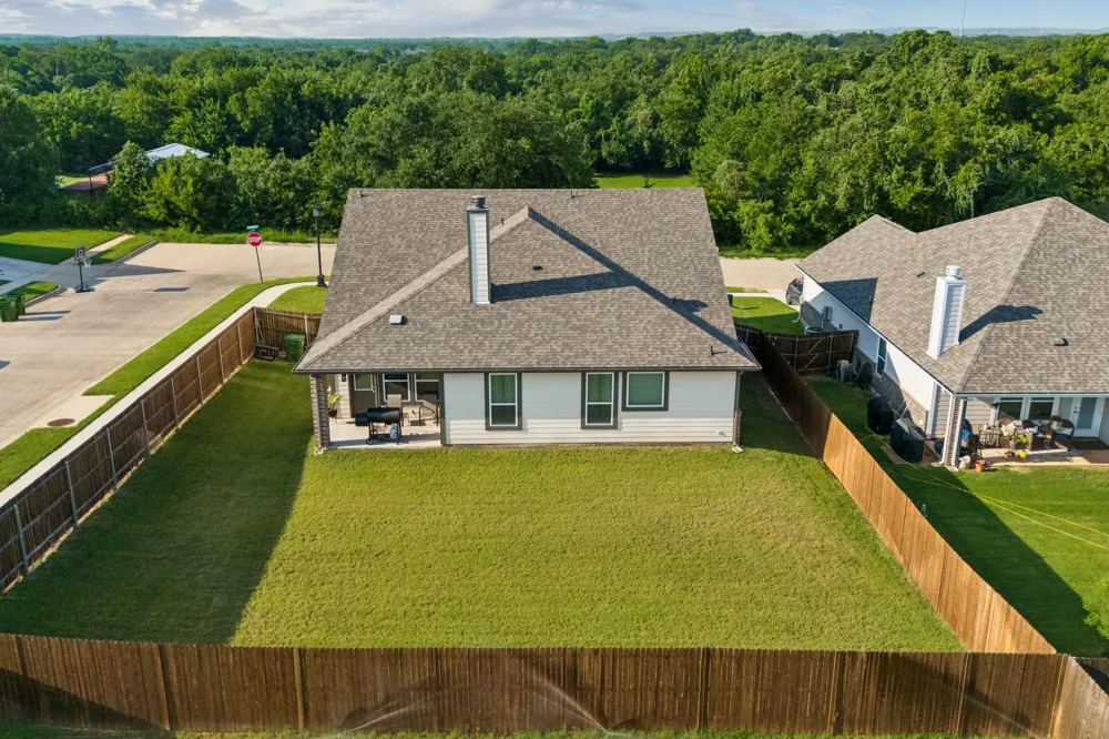 772 Brookside Drive Springtown, TX 76082