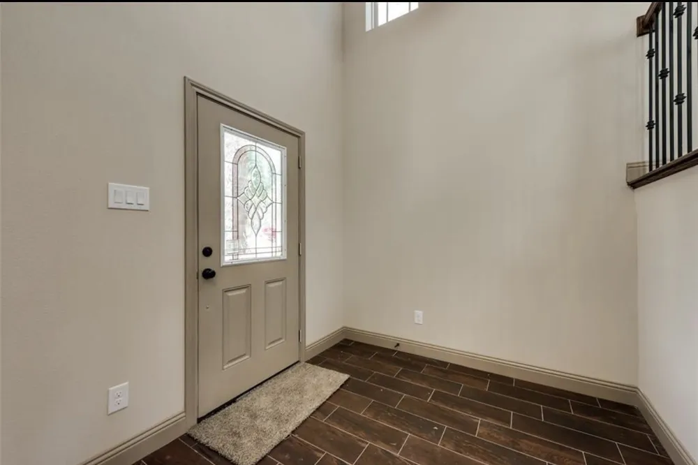 5967 Wisdom Creek Dallas, TX 75249
