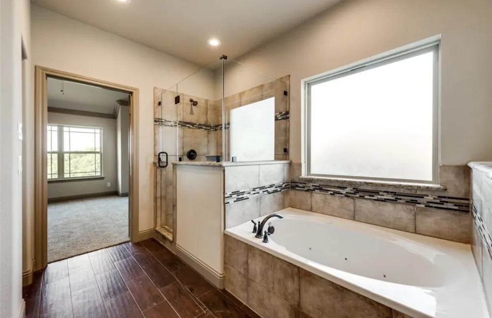 5967 Wisdom Creek Dallas, TX 75249