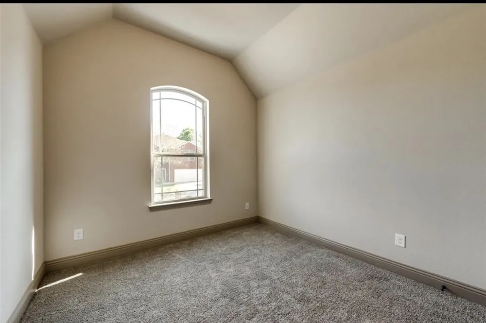 5967 Wisdom Creek Dallas, TX 75249