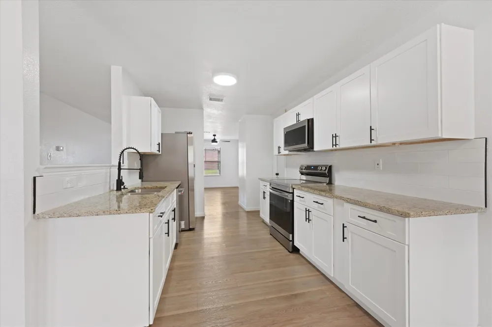 702 Lowe Drive Cedar Hill, TX 75104