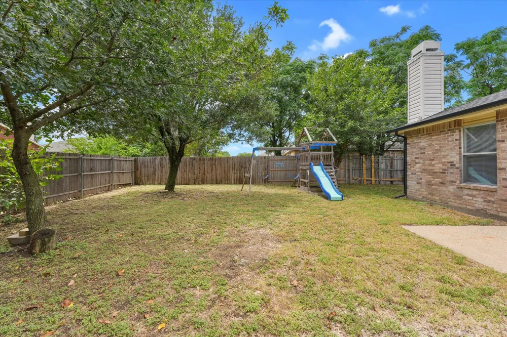 702 Lowe Drive Cedar Hill, TX 75104