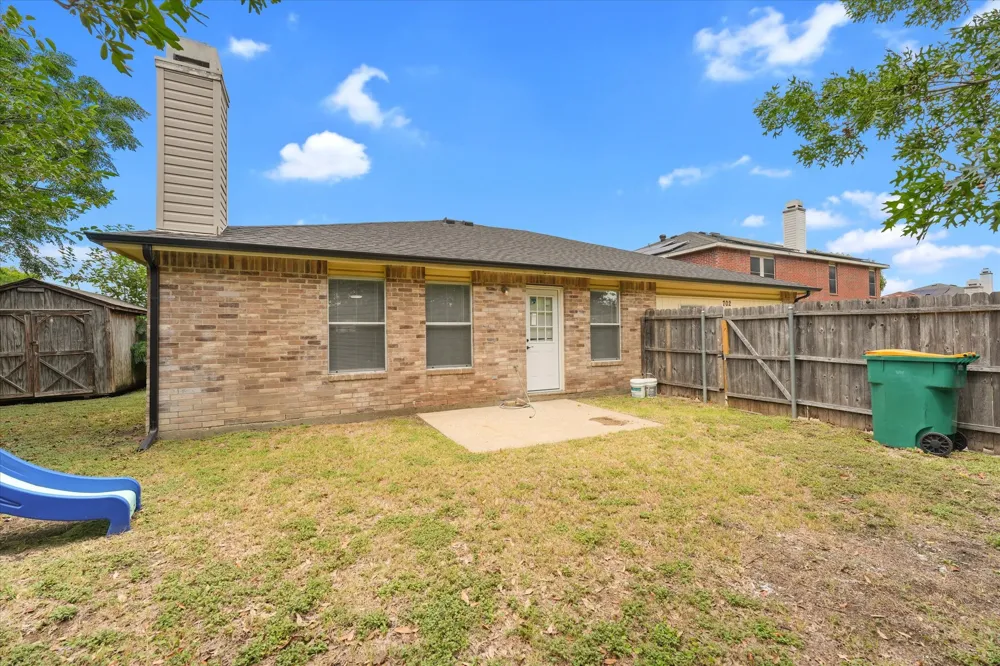 702 Lowe Drive Cedar Hill, TX 75104